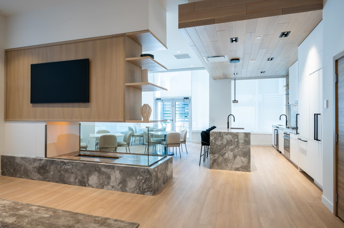 Walk-In Closet Photo of 2909 6468 Willingdon Avenue, Burnaby, BC