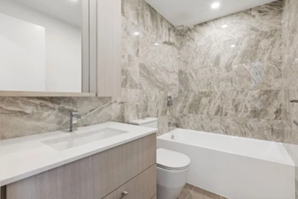 Kitchen Island Photo of 2909 6468 Willingdon Avenue, Burnaby, BC