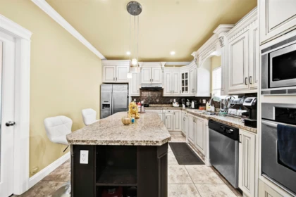 Breakfast Nook Photo of 14049 Grosvenor Road, Surrey, BC