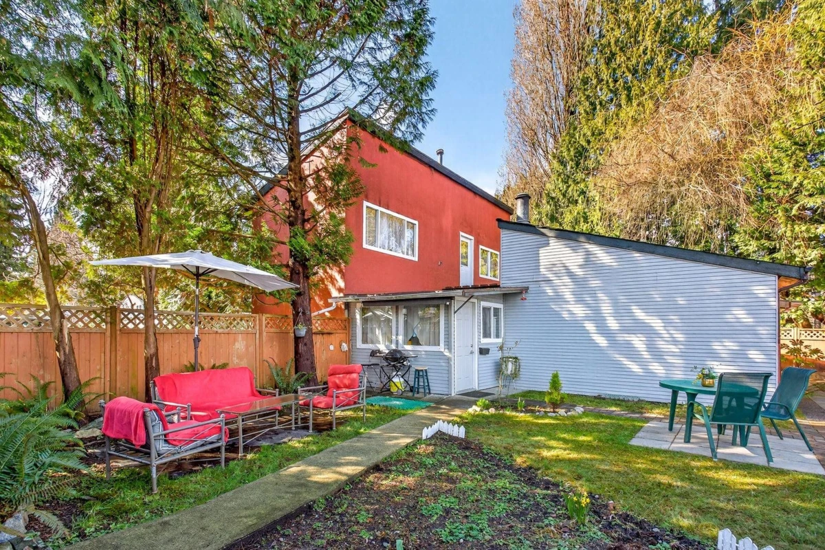 Family Room Photo of 3005 Alderbrook Place, Coquitlam, BC