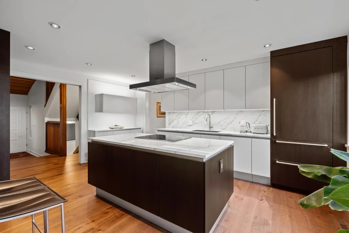 Family Room Photo of 5312 Marine Drive, West Vancouver, BC