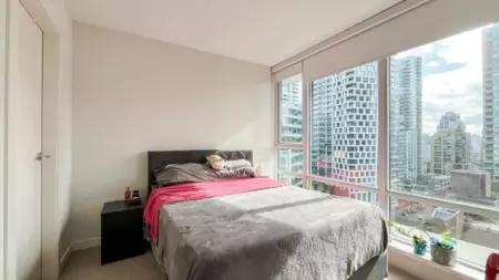 Powder Room Photo of 1706 1009 Harwood Street, Vancouver, BC