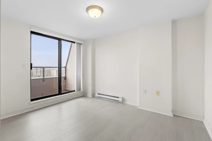 Loft / Bonus Room Photo of 1605 6611 Cooney Road, Richmond, BC