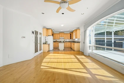 Breakfast Nook Photo of 213 W 28th Street, North Vancouver, BC