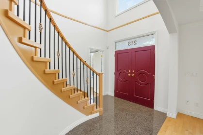 Hallway Photo of 213 W 28th Street, North Vancouver, BC
