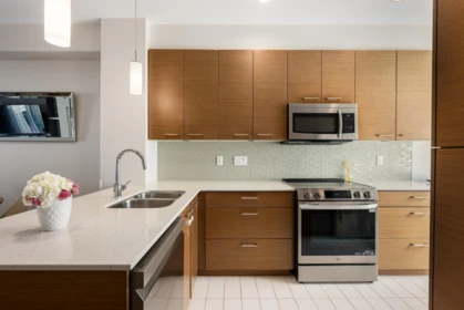 7 7198 Barnet Road, Burnaby, BC, Burnaby — Townhouse for sale