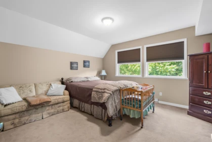 Basement Recreation Room Photo of 5400 Spurline Road, Sardis - Greendale, BC