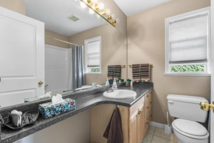 Laundry Room Photo of 5400 Spurline Road, Sardis - Greendale, BC