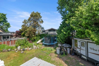 Garden / Landscaping Photo of 11113 81 Avenue, Delta, BC