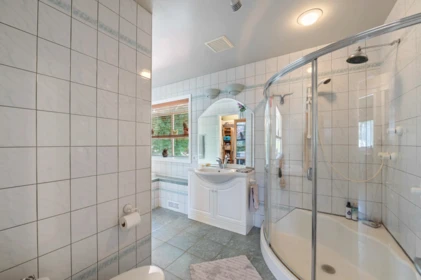 Powder Room Photo of 11113 81 Avenue, Delta, BC