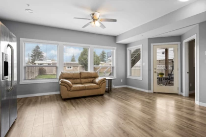 Breakfast Nook Photo of B 9279 Carleton Street, Chilliwack, BC