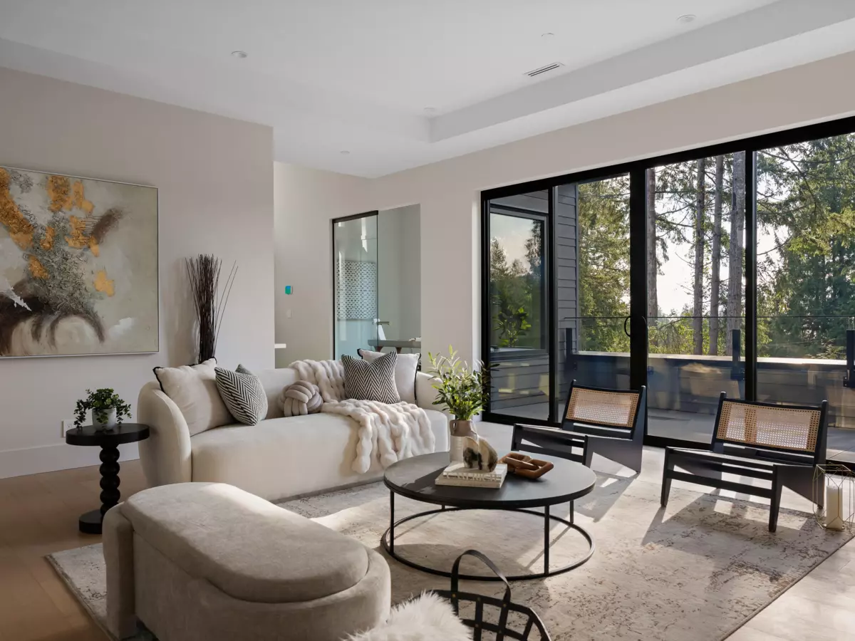 Family Room Photo of 5657 Westport Road, West Vancouver, BC