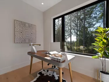 Garden / Landscaping Photo of 5657 Westport Road, West Vancouver, BC