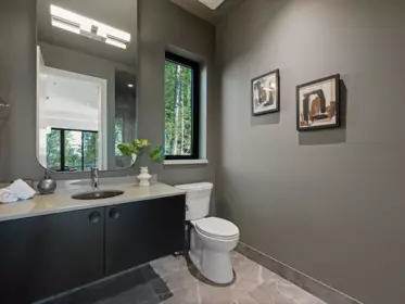 Hot Tub / Spa Photo of 5657 Westport Road, West Vancouver, BC