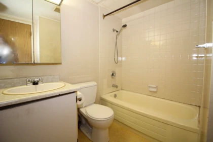 Primary Bedroom Photo of 109 550 Royal Avenue, New Westminster, BC