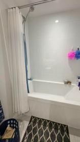 Primary Bathroom Photo of 2308 6700 Dunblane Avenue, Burnaby, BC