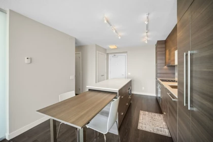 2901 13398 104 Avenue, Surrey, BC, Surrey — Apartment/Condo for sale