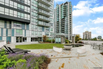 Hallway Photo of 2901 13398 104 Avenue, Surrey, BC