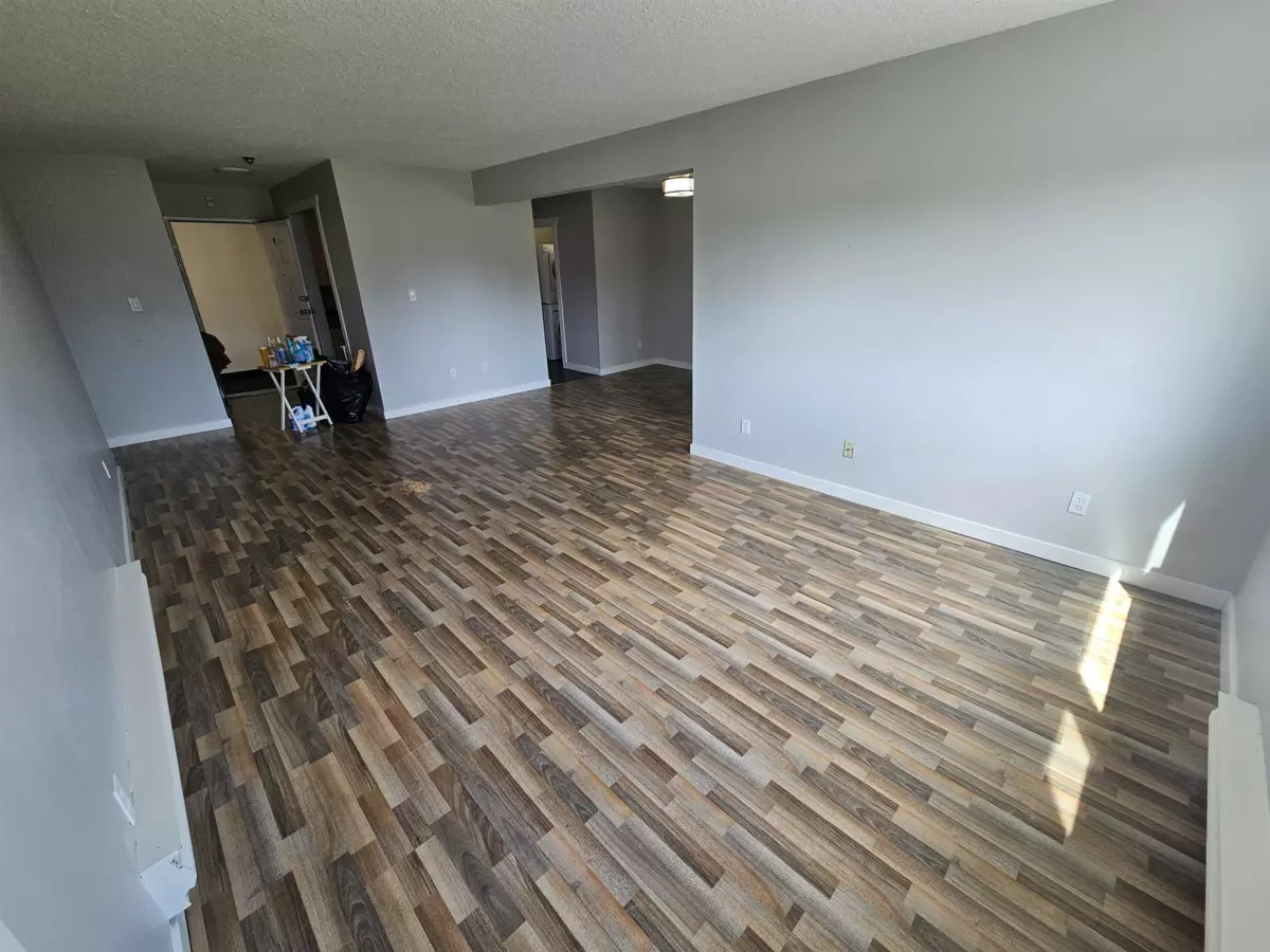 Family Room Photo of 304 3043 270 Street, Langley, BC