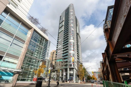 2210 233 Robson Street, Vancouver, BC, Vancouver — Apartment/Condo for sale
