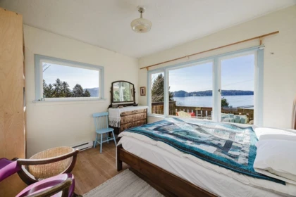 Bedroom 3 Photo of 466 Central Avenue, Gibsons, BC