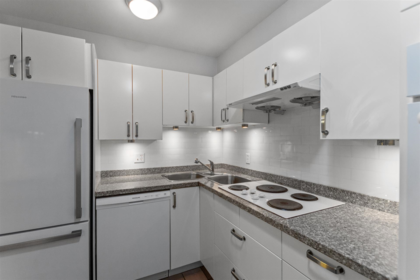 Primary Bedroom Photo of 201 4688 W 10th Avenue, Vancouver, BC