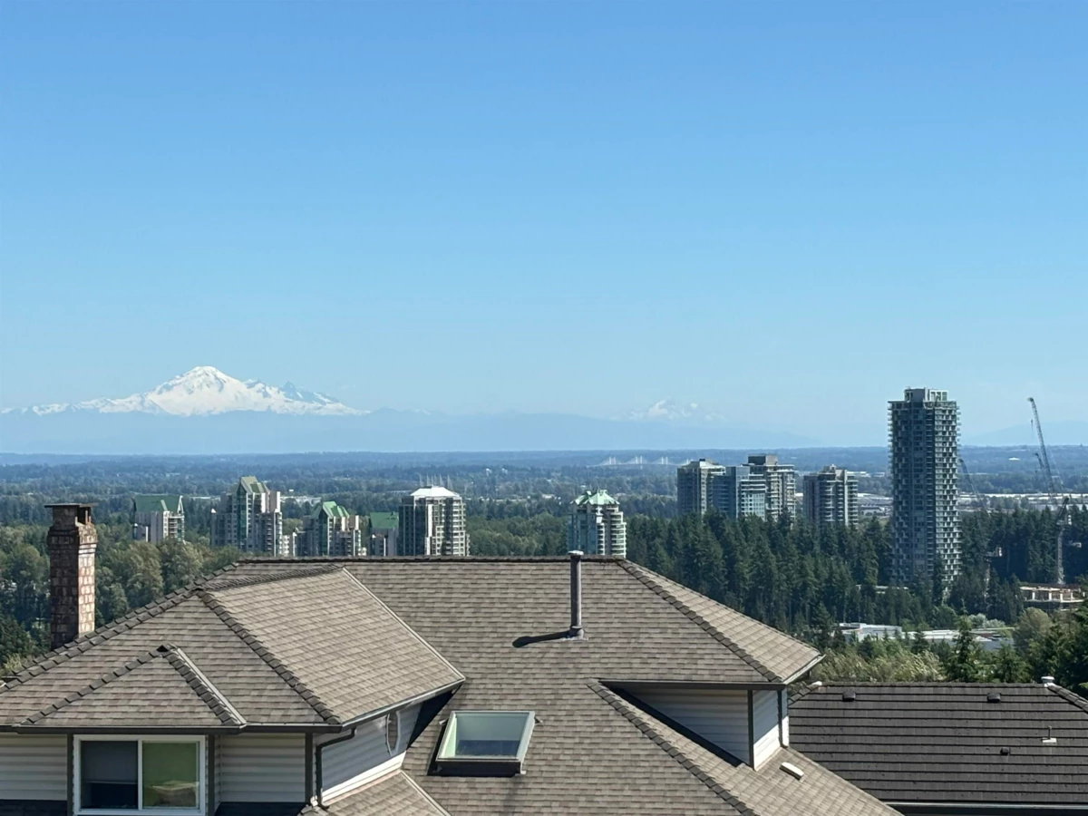 Family Room Photo of 2655 Delahaye Drive, Coquitlam, BC