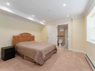 Office / Den Photo of 617 E 52nd Avenue, Vancouver, BC