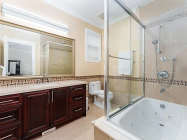 Powder Room Photo of 617 E 52nd Avenue, Vancouver, BC
