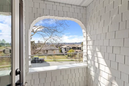 Guest Bathroom Photo of 1 326 W 14th Street, North Vancouver, BC