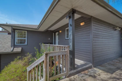 Kitchen Photo of 5796 Trail Avenue, Sechelt, BC