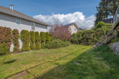 Office / Den Photo of 5796 Trail Avenue, Sechelt, BC