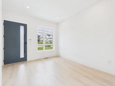 16730 16 Avenue, Surrey, BC, Surrey — Half Duplex for sale