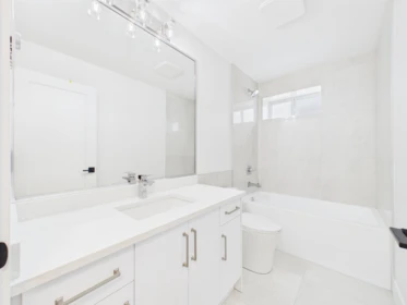 Hot Tub / Spa Photo of 16730 16 Avenue, Surrey, BC