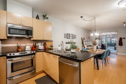 Office / Den Photo of 107 6500 194 Street, Surrey, BC