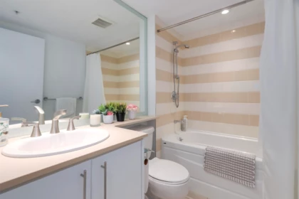 Laundry Room Photo of 805 550 Pacific Street, Vancouver, BC