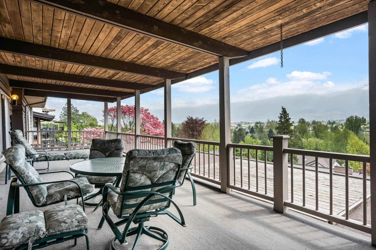 Dining Area Photo of 10030 Timberline Place, Chilliwack, BC