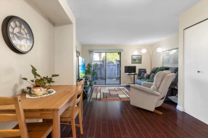 Kitchen Photo of 14 6609 138 Street, Surrey, BC