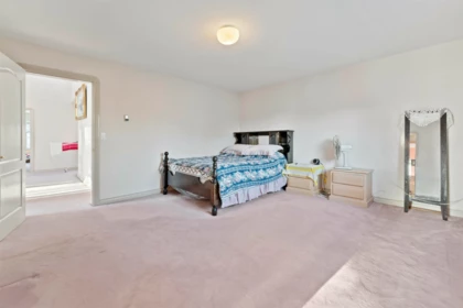 Hot Tub / Spa Photo of 5748 126 Street, Surrey, BC