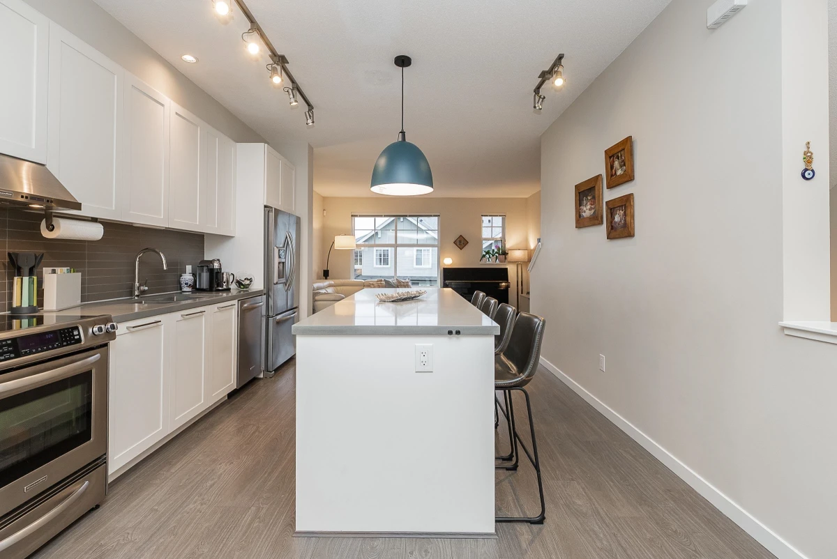 Living Room Photo of 36 3470 Highland Drive, Coquitlam, BC