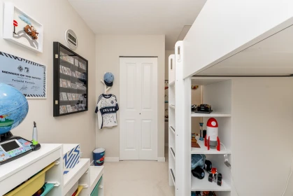 Hallway Photo of 36 3470 Highland Drive, Coquitlam, BC