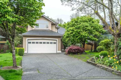 9266 207 Street, Langley, BC, Langley — Single Family Residence for sale