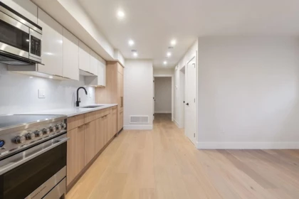 Kitchen Island Photo of 1 1933 Templeton Drive, Vancouver, BC