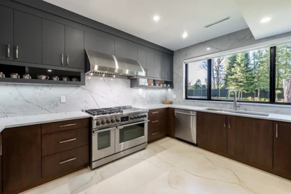 Guest Bathroom Photo of 25031 57 Avenue, Langley, BC