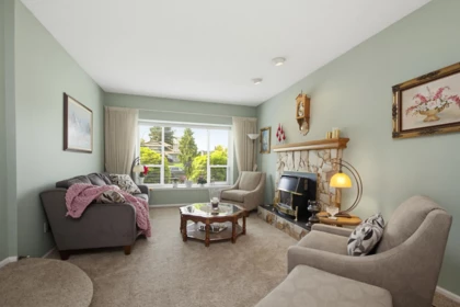 Breakfast Nook Photo of 2165 Tower Court, Port Coquitlam, BC