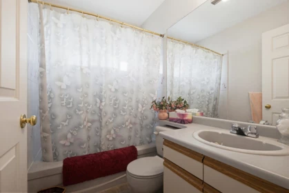 Powder Room Photo of 2165 Tower Court, Port Coquitlam, BC