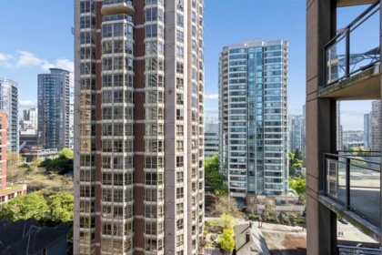 Hot Tub / Spa Photo of 1205 888 Homer Street, Vancouver, BC
