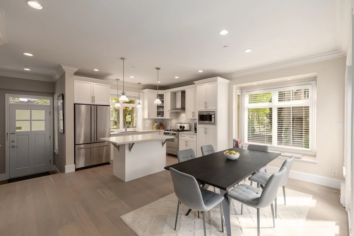 Family Room Photo of 682 W 13th Avenue, Vancouver, BC