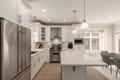Kitchen Photo of 682 W 13th Avenue, Vancouver, BC