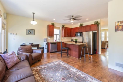 Breakfast Nook Photo of 6880 190 Street, Surrey, BC